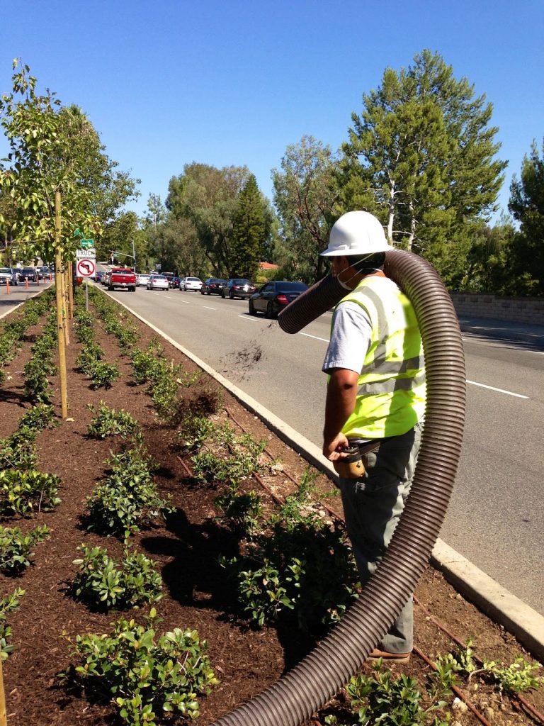 Express Mulch & Soil Mulch Installation & Ground Cover in Grand Rapids MI